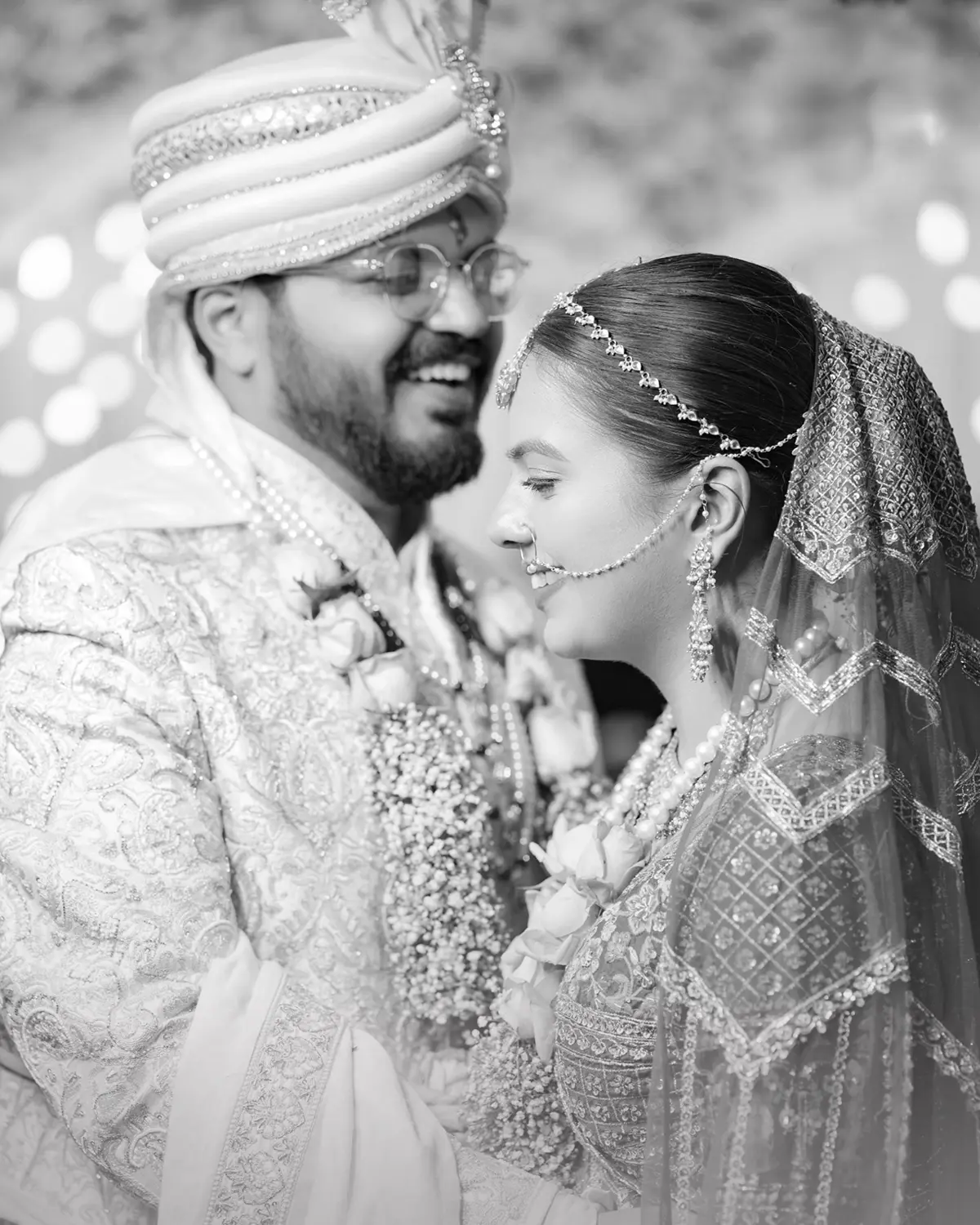 Tejaswini & Vaibhav Gallery Image 8